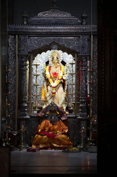 ゴア最古の寺院の一つであるShri Shantadurga Kunkalikarin寺 女神Shri Shantadurga Fatorpa Quepem Taluka Goa — ストック写真