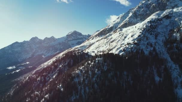 Aérea Drone Top Vista Del Campanile Basso Los Alpes Italianos — Vídeos de Stock