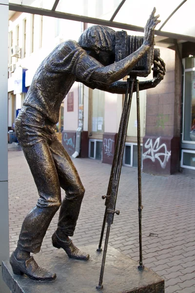 Fotografia de monumento em uma rua em Krasnoyarsk — Fotografia de Stock