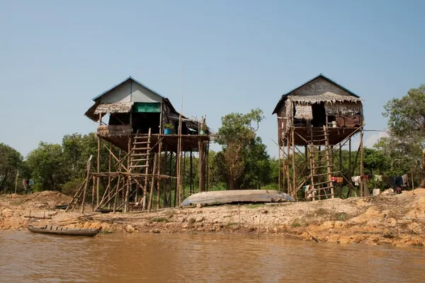 Two houses in the floating village in Cambodia — Stock Photo, Image