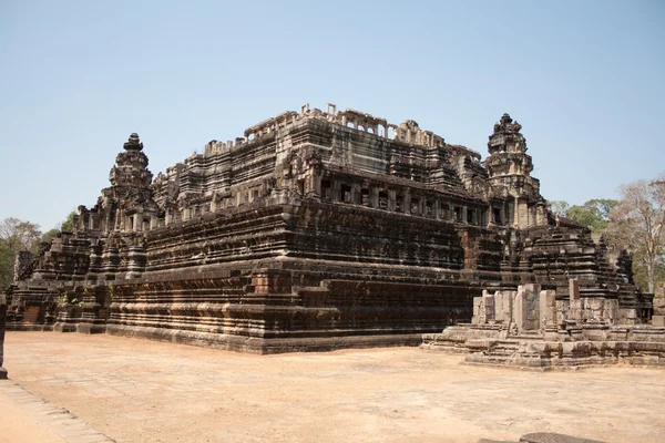 Egy ősi templom Angkor romjai — Stock Fotó