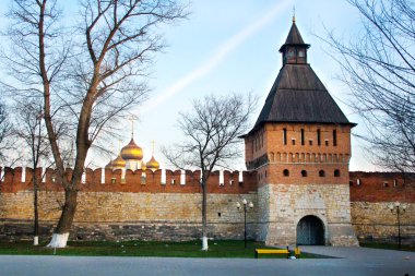 tula Kremlin'in tuğla duvar ve Muhafız Kulesi