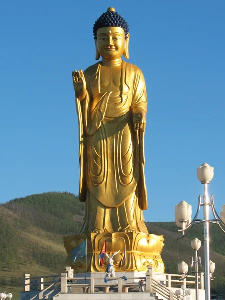 Duży złoty posąg Buddy w Ułan bator, mongolia — Zdjęcie stockowe