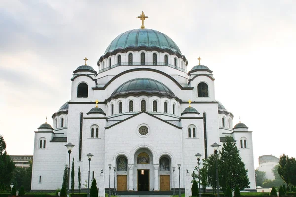 Belgrad - Sırbistan'ın ana Ortodoks Kilisesi Saint Sava Tapınağı — Stok fotoğraf