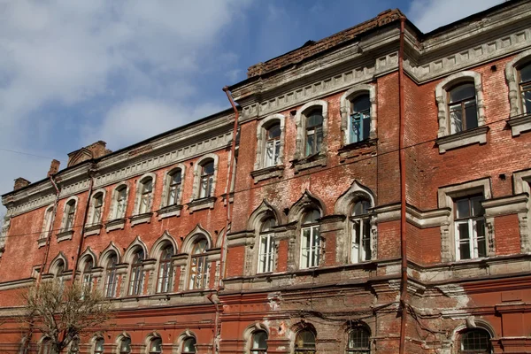 La construcción de un hospital militar en Krasnoyarsk, un antiguo Consejo de Obispos — Foto de Stock