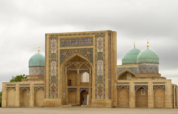 Moschea Venerdì XIX Hazrat Piazza Imam a Tashkent, Uzbekistan — Foto Stock