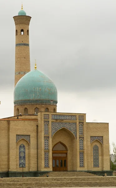 Moschea Venerdì XIX Hazrat Piazza Imam a Tashkent, Uzbekistan — Foto Stock