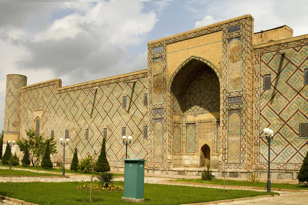 Muro de Ulugbek Madrasah en Samarcanda Registan Square — Foto de Stock