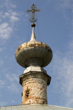 Ortodoks bir haç ile gümüş dome