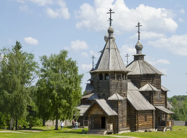 Gamla träkyrkan i suzdal, Ryssland — Stockfoto