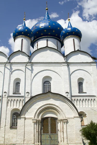 Cupole della Chiesa con stella blu a Suzdal — Foto Stock