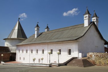 Cannon yard, Güney kazan kremlin bölgesinde Bina