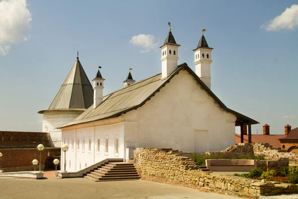 Cannon yard, southern building in the territory of the Kazan Kremlin — Stock Photo, Image