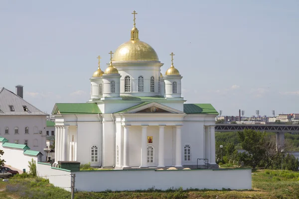 Alekseevskaya Kirche auf dem Territorium des blagoveshchenskij-Klosters in nizhny novgorod — Stockfoto