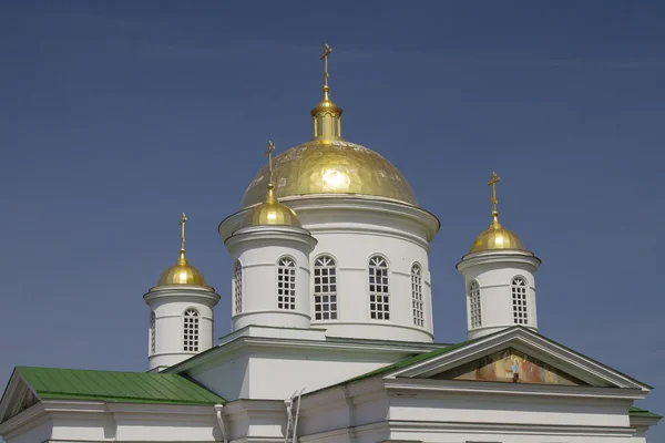 Alekseevskaya iglesia en el territorio del monasterio Blagoveshchenskij en Nizhny Novgorod —  Fotos de Stock