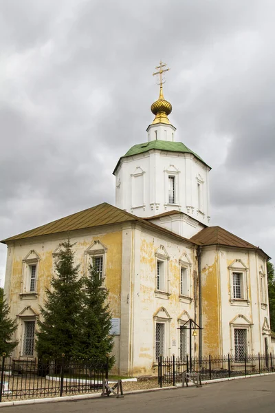 Uspenskiy katedrála ve městě tver — Stock fotografie