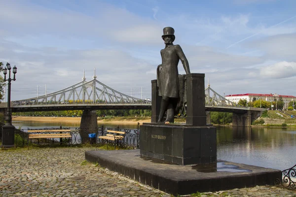 Monumentet till alexander Pusjkin - rysk poet i tver — Stockfoto