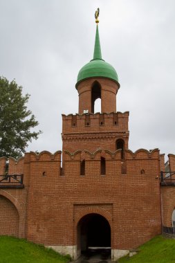 tula Kremlin'in tuğla duvar ve Muhafız Kulesi