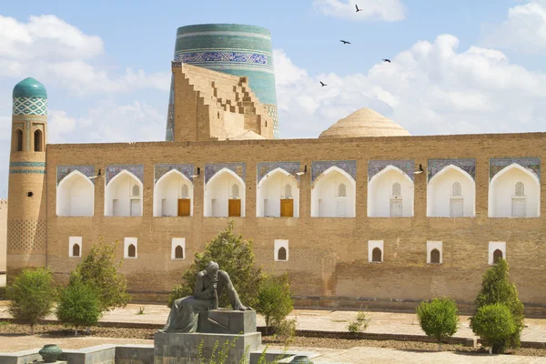 Das Gelände vor der Festung in der Altstadt von Chiwa, Usbekistan — Stockfoto