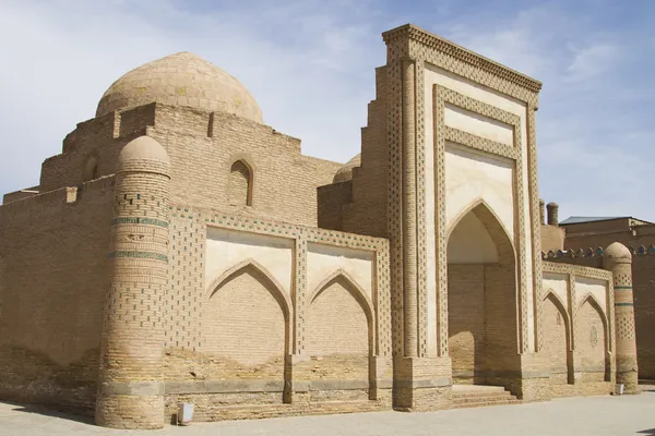 Religious building in the ancient city of Khiva, Uzbekistan — Stock Photo, Image