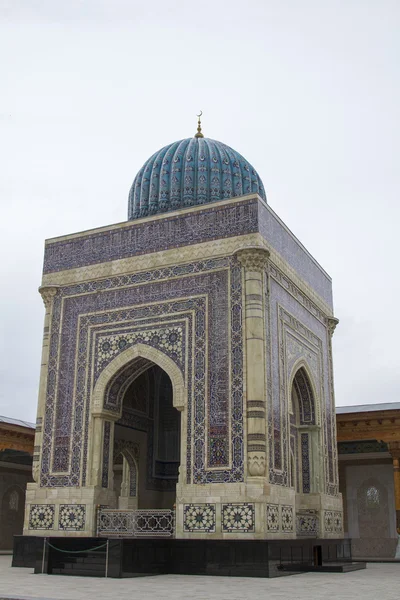 Náboženské budovy nad hrobku muslimského světce — Stock fotografie