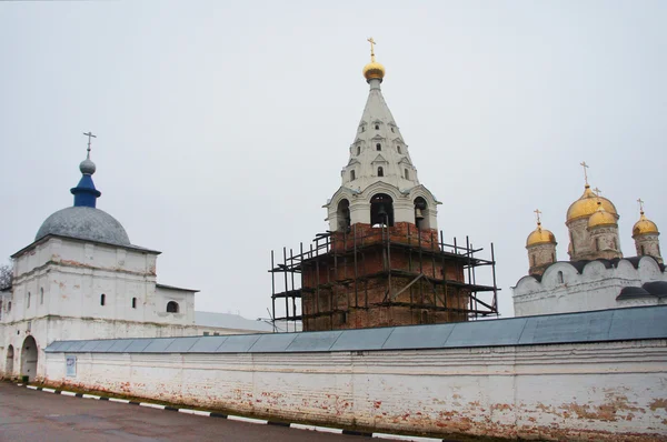 Территория Можайский Лужецкий Рождественский монастырь — стоковое фото