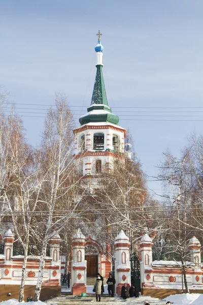 Heliga korset (Kresto-Vozdvigenskiy) kyrkan i Irkutsk — Stockfoto