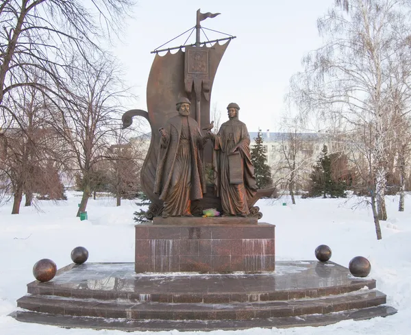Monumento a Pedro e Fevronia de Murom em Samara — Fotografia de Stock