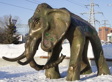 bir mamut samara Park'ın bronz figürü