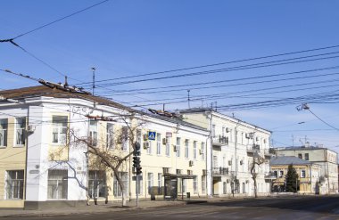 zabytkowe budynki przy ulicy w Samarze