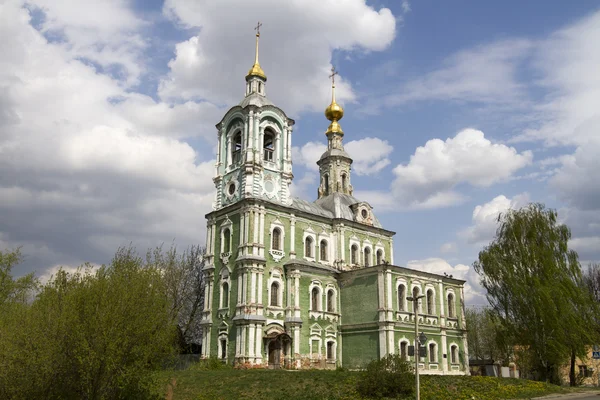 Nikitskaya Kirke i Vladimir før stormen - Stock-foto