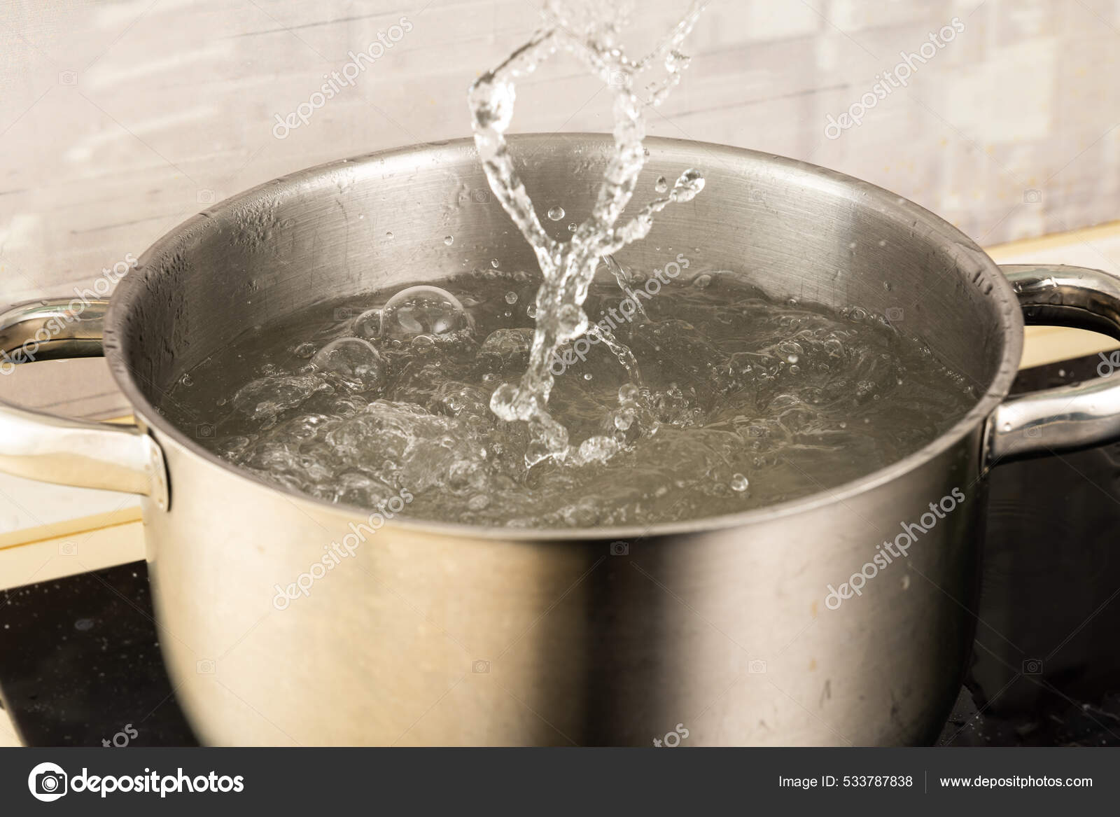 Hot water boiling pot hotsell