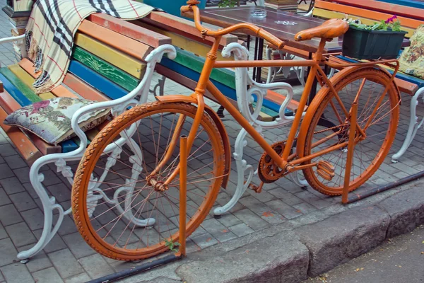Oranges Fahrrad — Stockfoto