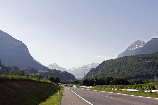 Weg in Zwitserland — Stockfoto
