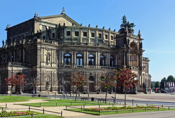 Semperoper in Dresden, Sachsen, Deutschland — Stockfoto