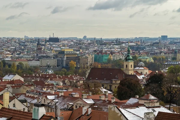 Genre à Prague depuis le château de Prague — Photo