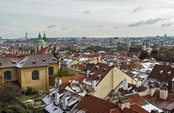 Amable a Praga desde el castillo de Praga —  Fotos de Stock