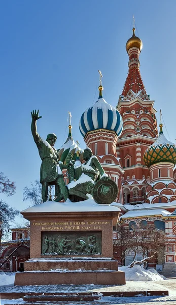 ミーニンとポジャル スキー、モスクワへの記念碑 — ストック写真