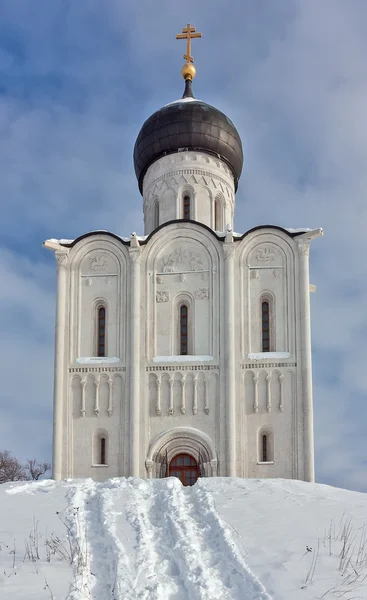 Iglesia de la intercesión en el Nerl, Rusia — Foto de Stock