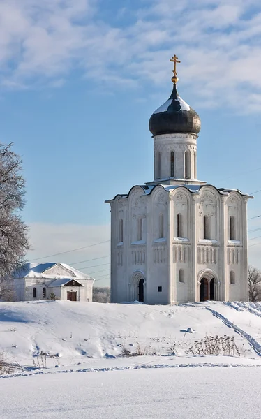 Iglesia de la intercesión en el Nerl, Rusia — Foto de Stock
