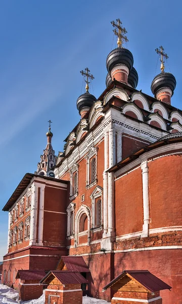 Iglesia del icono de Theotokos de Kazan en Kotelniki, Moscú regio —  Fotos de Stock