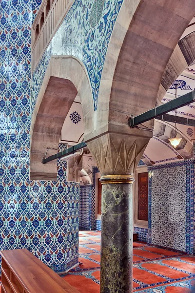 吕斯泰姆 · 帕夏清真寺、 伊斯坦堡 — 图库照片