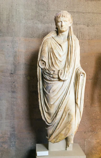Standbeeld in een museum van oud Korinthië — Stockfoto