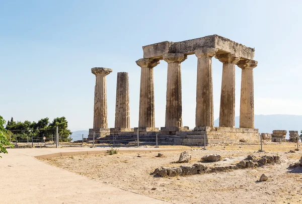 Templo de Apolo en Corinto Antiguo, Grecia — Foto de Stock