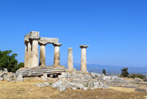 Antik corinth, Yunanistan ın Apollon Tapınağı — Stok fotoğraf