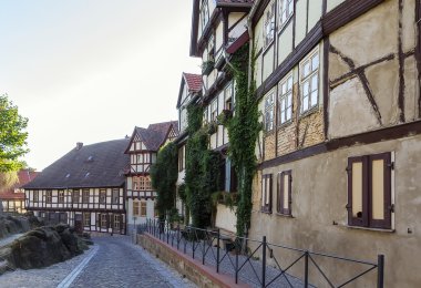 quedlinburg, Almanya yarı ahşap evleri ile sokak