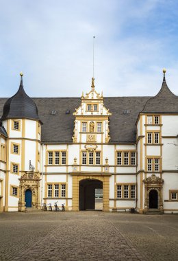 Neuhaus kalede paderborn, Almanya