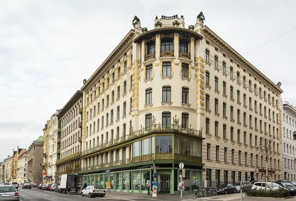 Byggnad i art nouveau-stil, Wien — Stockfoto