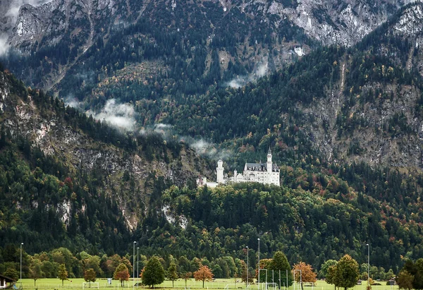 Góry wokół zamku neuschwanstein, Niemcy — Zdjęcie stockowe