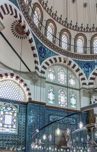 Rüstem Paşa Camii, istanbul